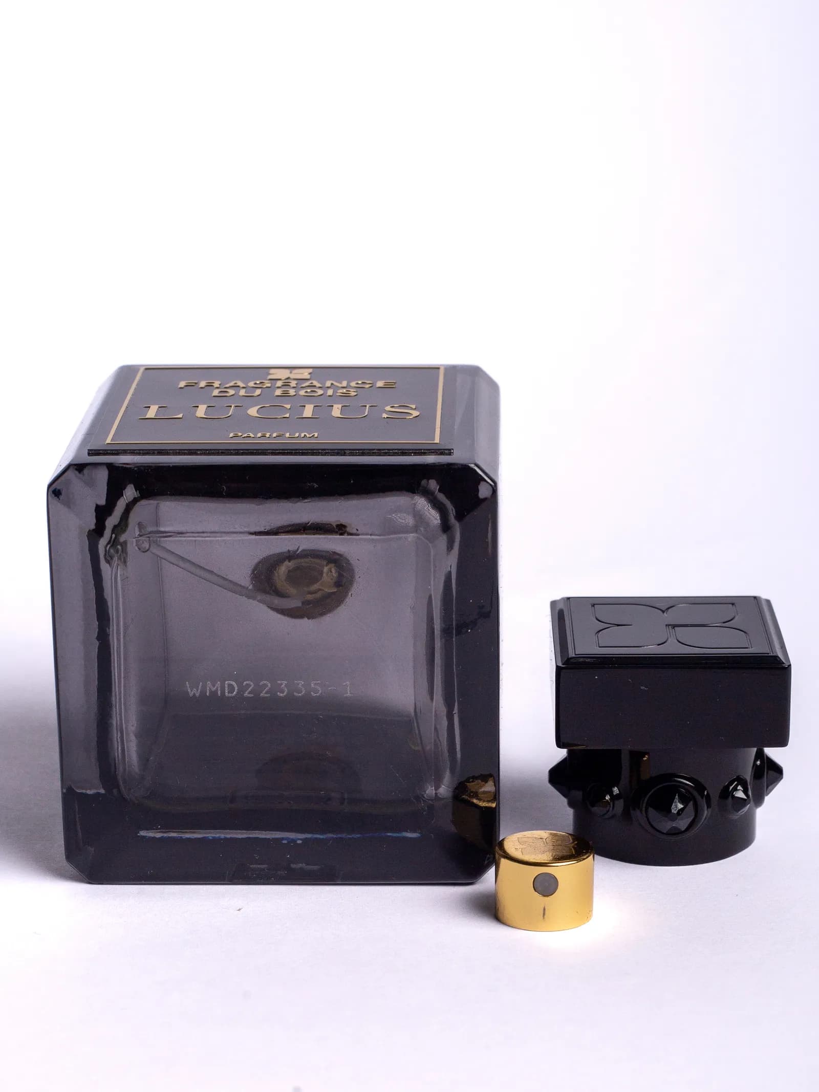 Парфум Fragrance Du Bois Lucius